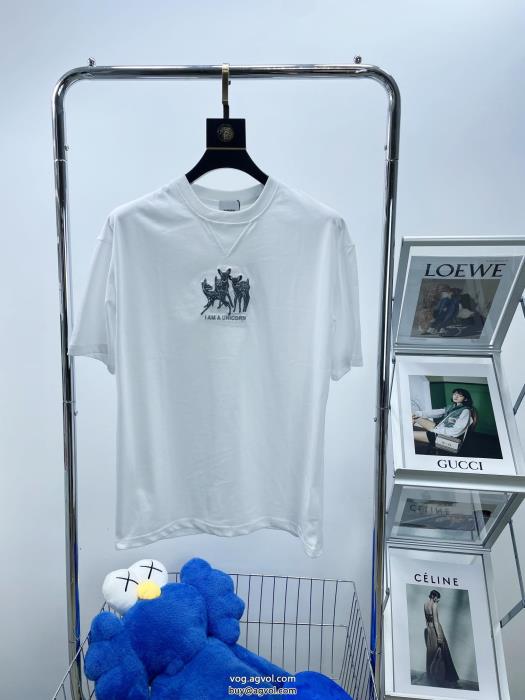 BURBERRY誰でもオシャレになれる！圧倒的な人気偽 ブランド半袖Tシャツ_0_1