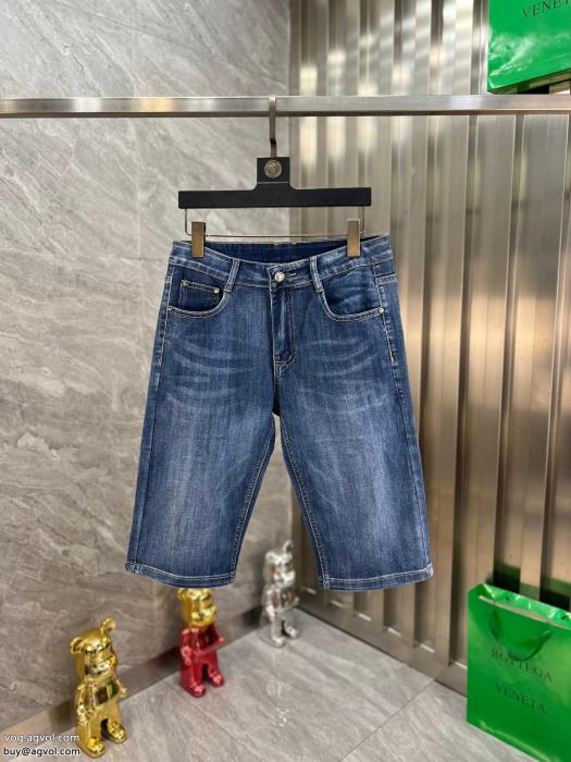 引き続き人気のアイテム先行予約販売偽 ブランド 購入ARMANIジーンズ_0_1