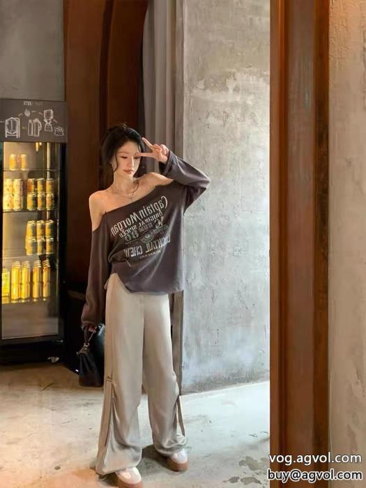 ブランド スーパー コピー 通販2023新作新品一枚でかわいいBURBERRY長袖Tシャツ_0_1