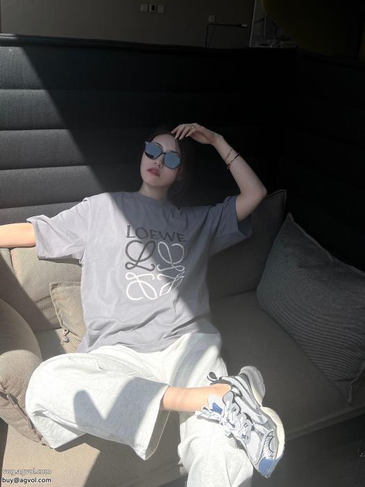 スーパー コピー ブランド半袖Tシャツ旬の気分を絶妙に今季新作 セールロエベ_0_0