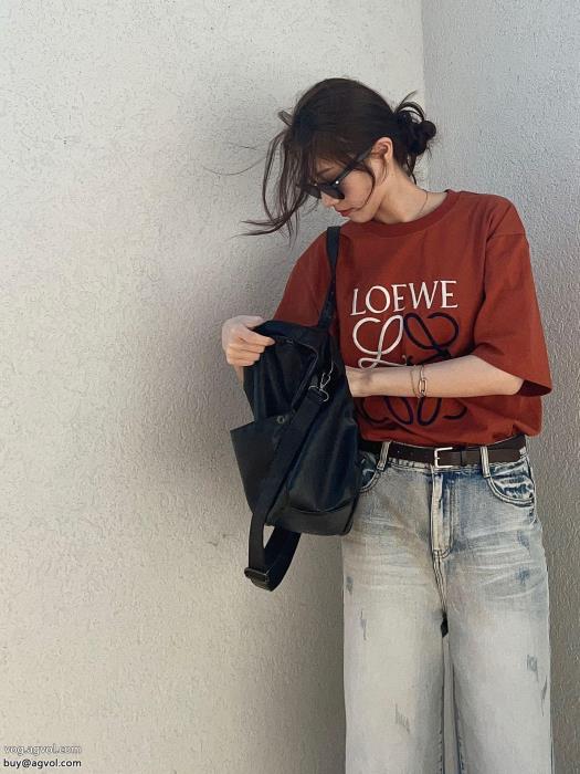 スーパー コピー ブランド半袖Tシャツ旬の気分を絶妙に今季新作 セールロエベ_0_4