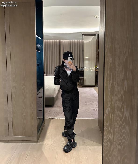 ブランド コピー 着払いロゴがかっこいい着心地良くセットALEXANDER WANG_0_1