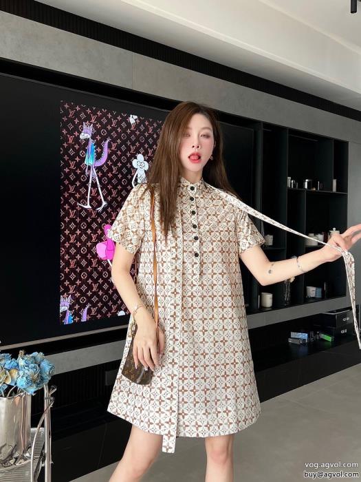 ブランド コピー 品特に話題なの上品　即完売2023の新作ワンピースLOUIS VUITTON_0_3