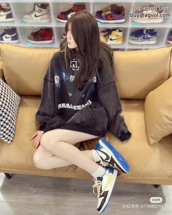 新作限定華やかキュート大人っぽいデザイン偽 ブランドパーカーbalenciaga_0_3