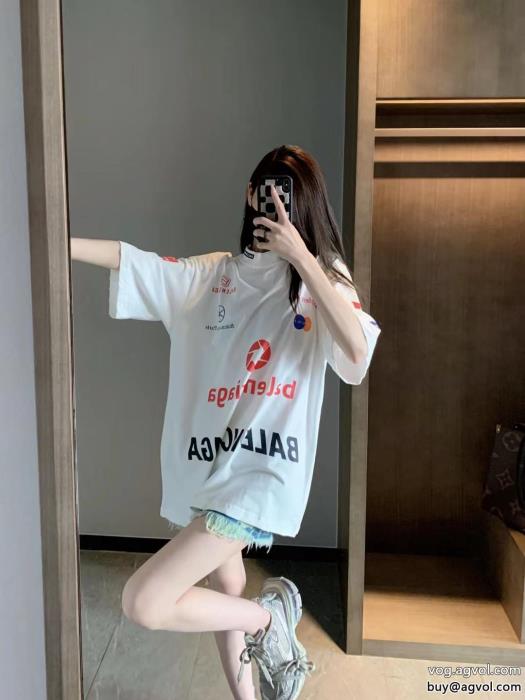 バレンシアガブランド コピー 安心半袖Tシャツシンプルなデザイン先行入手_0_0