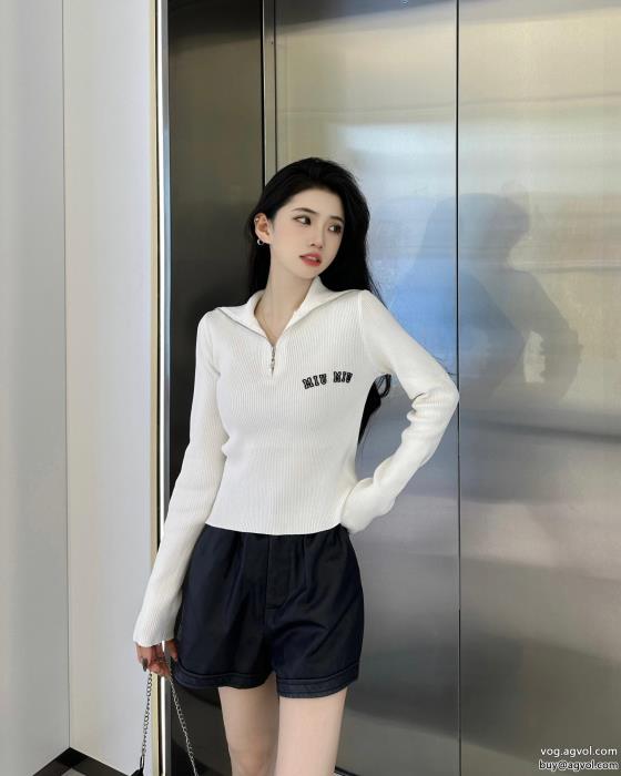 ブランド コピー 販売引き続き注目のスタイル限定特大セールMIUMIUセーター_0_5
