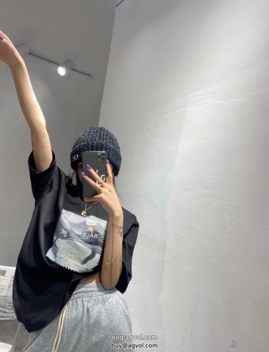 期間限定セール清涼感とカジュアルスタイルバレンシアガ半袖Tシャツブランド フェイク_0_3