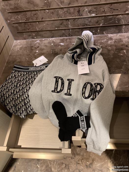 DIORスーパー コピー 販売独特の存在感完売必須コート_0_1