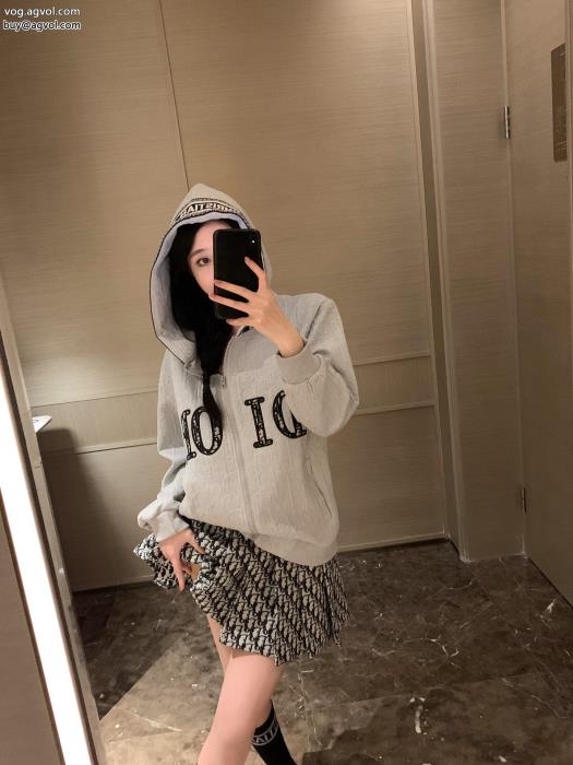 DIORスーパー コピー 販売独特の存在感完売必須コート_0_2