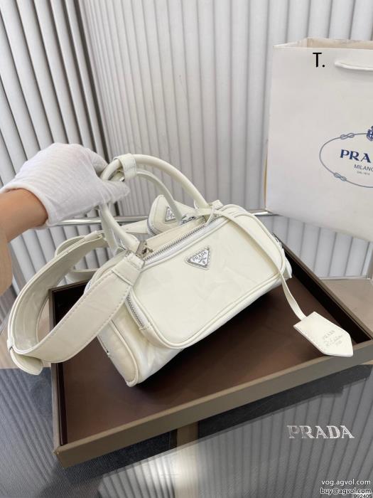 スペシャルプライスお色味たくさん大人気PRADAバッグ激安 ブランド 通販_0_2