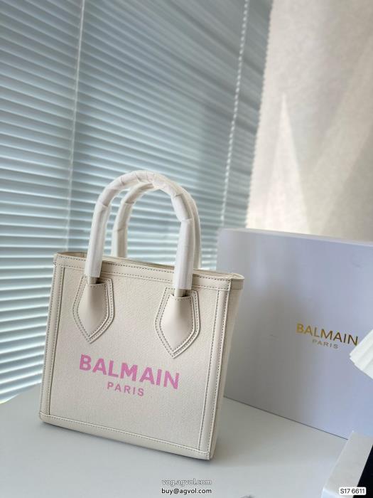 ブランド コピー ショップ個性的なスタイリングカジュアルな雰囲気がありバッグBALMAIN_0_1