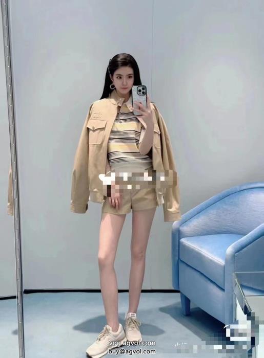 ブランド コピー 安心コート大人で素敵魅力的な今年らしいMIUMIU_0_2