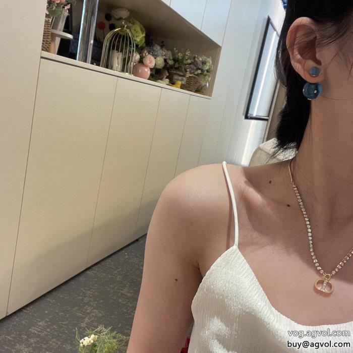 イヤリング激安 通販 専門雑誌にも人気掲載アイテムコーデの主役DIOR_0_2