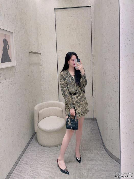 長袖シャツ存在感ばっちりなアイテム期待値も高いアイテムコピー ブランドDIOR_0_3