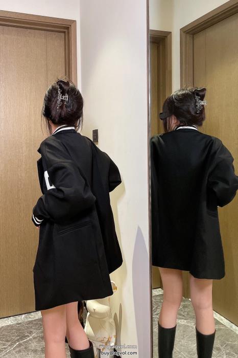 大人のこなれた着こなし大人っぽいスタイルが完成コピー 品 販売コートCELINE_0_4