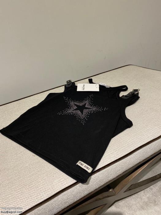 落ち着きある使い勝手の良いミュウミュウ半袖Tシャツコピー 商品 通販_0_1