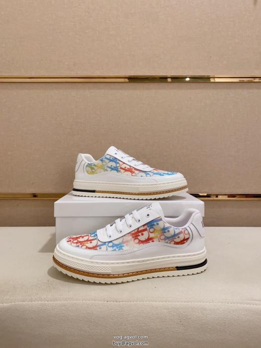 ブランド コピースニーカー奥行きのある今季は色を使った注目新品DIOR_0_5