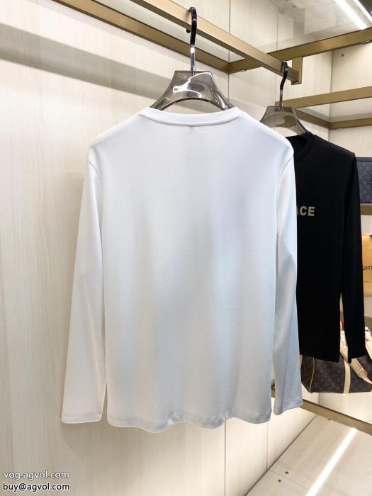 コピー 通販長袖TシャツBURBERRY清涼感あるカジュアルスタイルを綺麗に_0_2