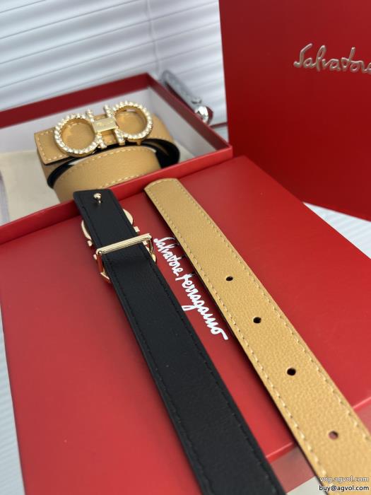 ブランド 通販風合いが魅力今季流行りの人気新作FERRAGAMOベルト_0_1
