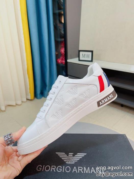 偽 ブランド 販売スニーカーARMANI視線を集めて人気急上昇中_0_3