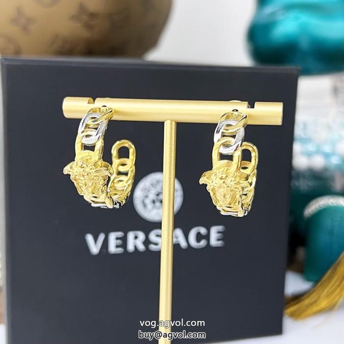 甘過ぎず大人な印象に幅広い層におすすめ耳くぎ偽物 通販 VERSACE_0_3