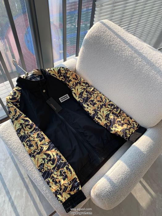 スーパー コピー どこで 買えるコート万能アイテムオシャレな印象にVERSACE_0_1