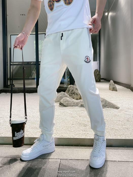 MONCLERスラックス偽 ブランド 優しい印象を与えてくれ発表の新作モデル_0_2
