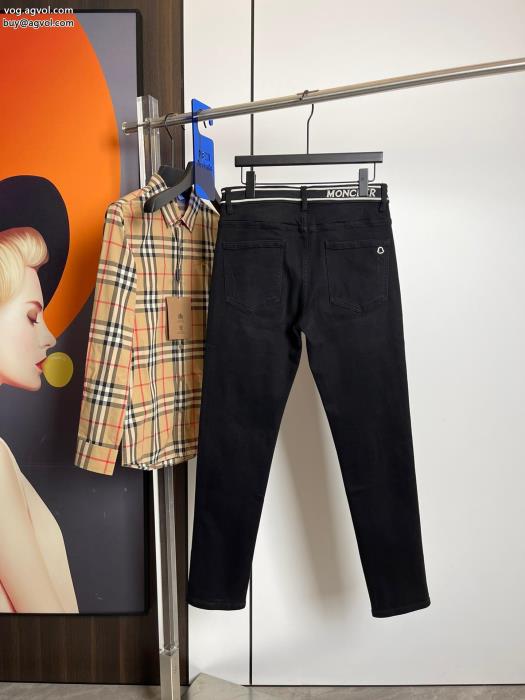 MONCLERおしゃれ度をUPする新着新作限定便利でめちゃ可愛ジーンズブランド フェイク_0_2