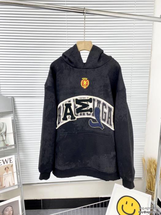 ブランド コピーbalenciagaパーカー一気にトレンド感満載な着こなし日本完売_0_0