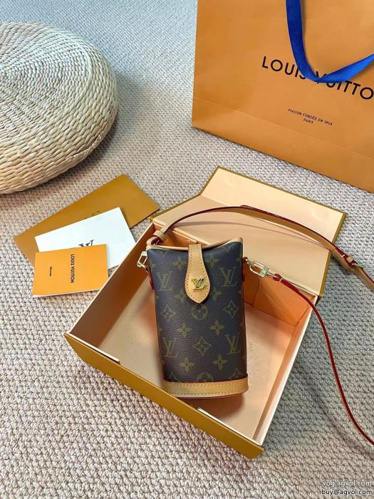 LOUIS VUITTONブランド フェイク存在感のある新着入荷バッグ_0_4