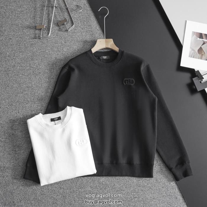 風合いが魅力北欧ブランドコピー ブランドパーカーFENDI_0_3