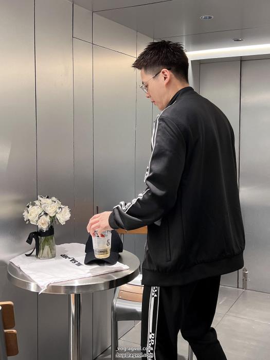 上品ですっきり、好感度抜群絶妙な抜け感激安 ブランド 通販PRADAセット_0_1