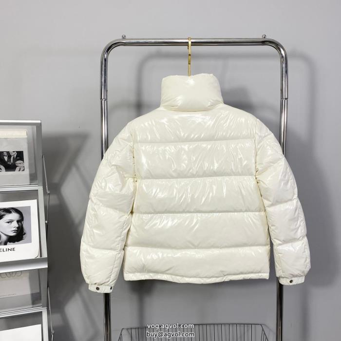MONCLERダウンジャケットコピー ブランド大人気セールカワイイ雰囲気_0_1