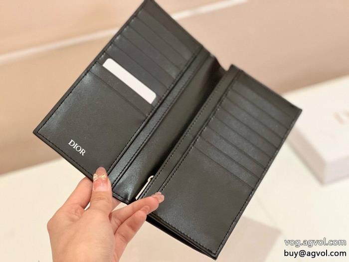 DIORブランド コピー 販売 財布カジュアルさ大人感漂う2023新作_0_2