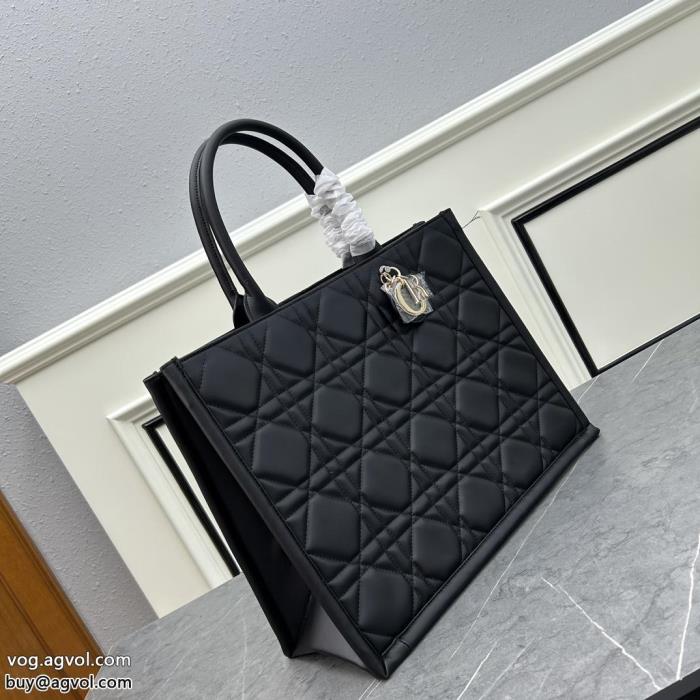 バッグスーパー コピー 通販 優良リッチな印象に永遠の定番DIOR_0_0