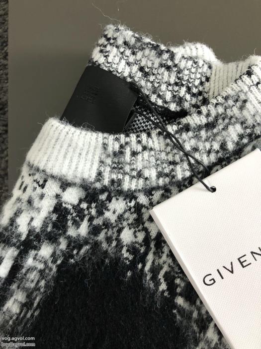 激安 通販 ブランドGIVENCHYヘルシー 抜け感重視新作限定華やかキュートセーター_0_2