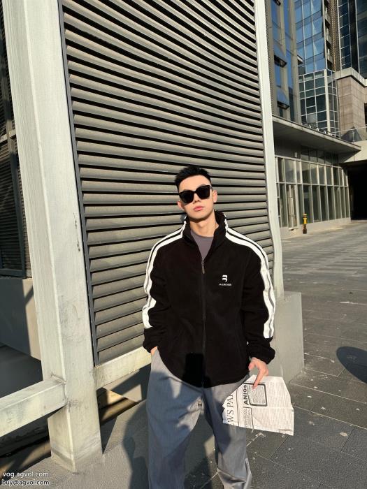 数年愛用しても人気アイテム通勤にもOKbalenciagaコートスーパー コピー 品_0_2