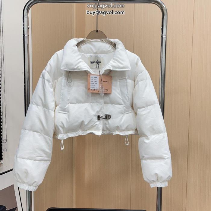 balenciagaダウンジャケットスーパー コピー 販売暑い日にも涼やかさを感じるSS23極上発売_0_0
