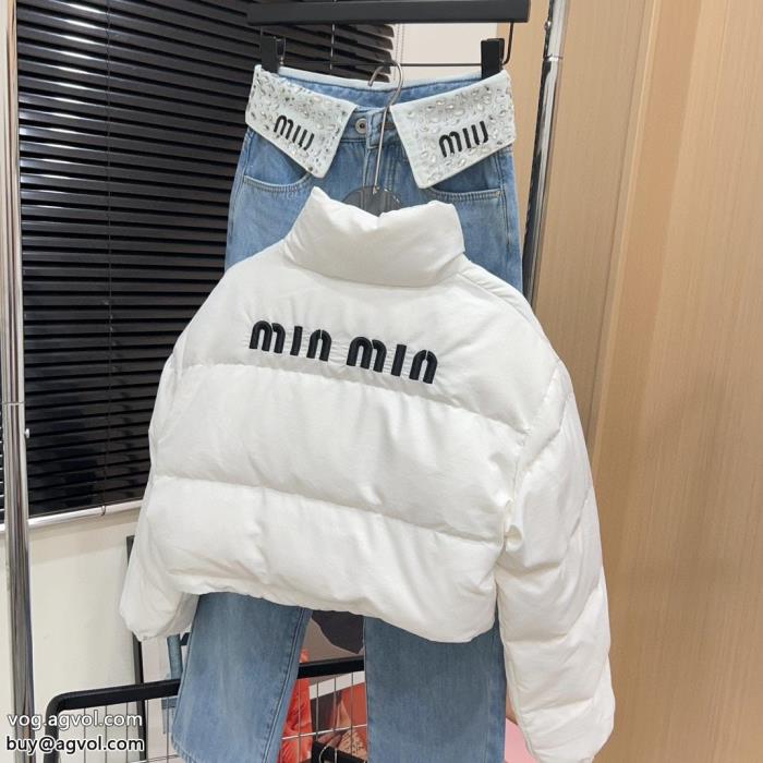 balenciagaダウンジャケットスーパー コピー 販売暑い日にも涼やかさを感じるSS23極上発売_0_1