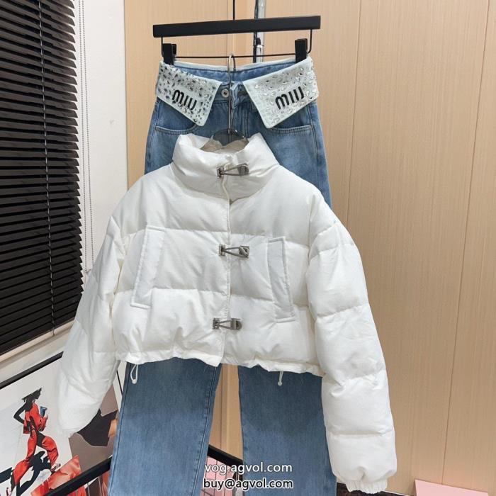 balenciagaダウンジャケットスーパー コピー 販売暑い日にも涼やかさを感じるSS23極上発売_0_2