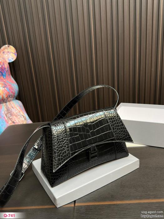ブランド 激安balenciaga季節感もプラス2023新作きちんと感が強いバッグ_0_1