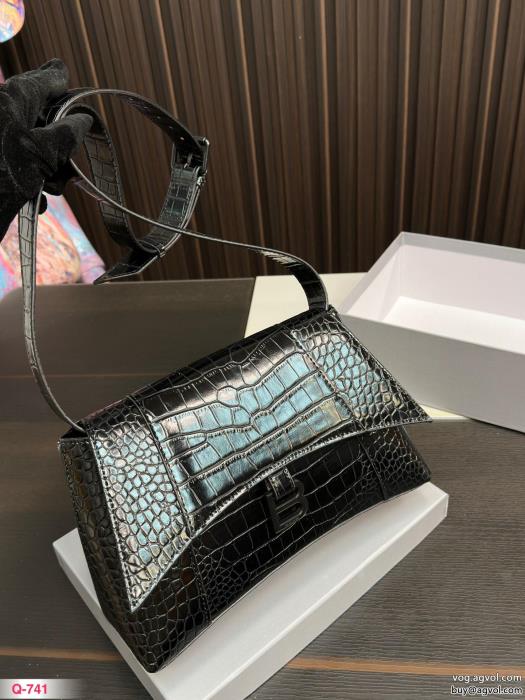 ブランド 激安balenciaga季節感もプラス2023新作きちんと感が強いバッグ_0_3