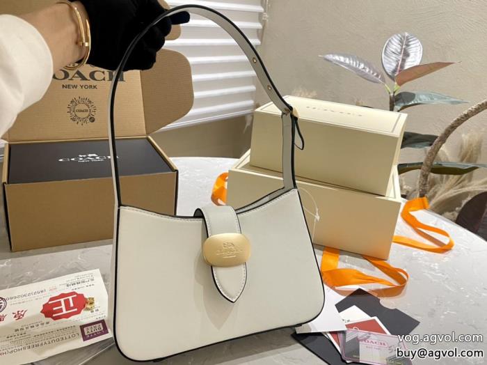 COACH2023で人気の限定新作ちょっと大人の印象ブランド 偽物 通販バッグ_0_5