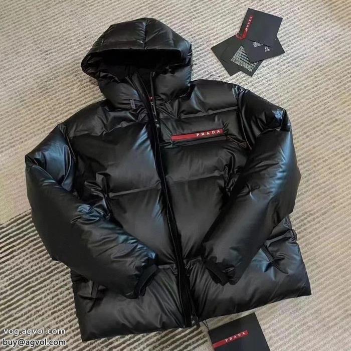 快適な着心地特に注目したいダウンジャケットコピー ブランド 通販PRADA_0_2