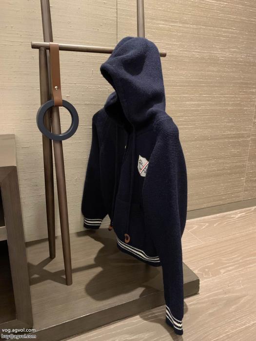 コピー 品 ブランドコートTHOM BROWNE一目置かれる232023新作今年もトレンド_0_0
