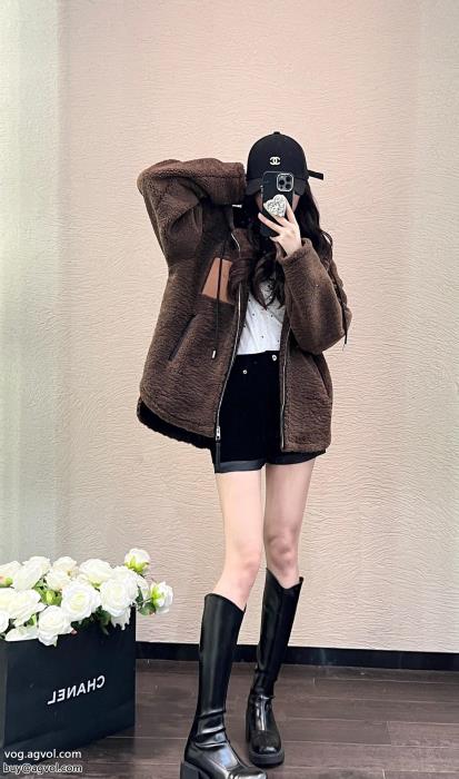 ラム毛のコート好感度が高いアイテム2023ファッションスーパー コピー  LOEWE_0_1