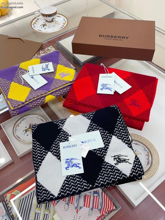 マフラーBURBERRYブランド コピー 安心売り切れ間近大人っぽい印象が素敵_0_3