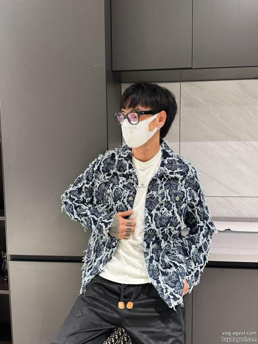 激安 通販 専門コートクロムハーツセレブ愛用カジュアルな雰囲気があり_0_3