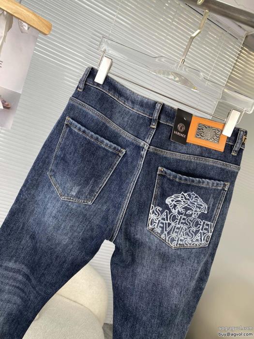 ヴェルサーチ偽物 通販 きれいめ上品に定番の人気商品ジーンズ_0_0