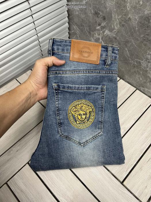 ブランド スーパー コピー 舗VERSACE定番人気最新作スタイルを綺麗にジーンズ_0_3
